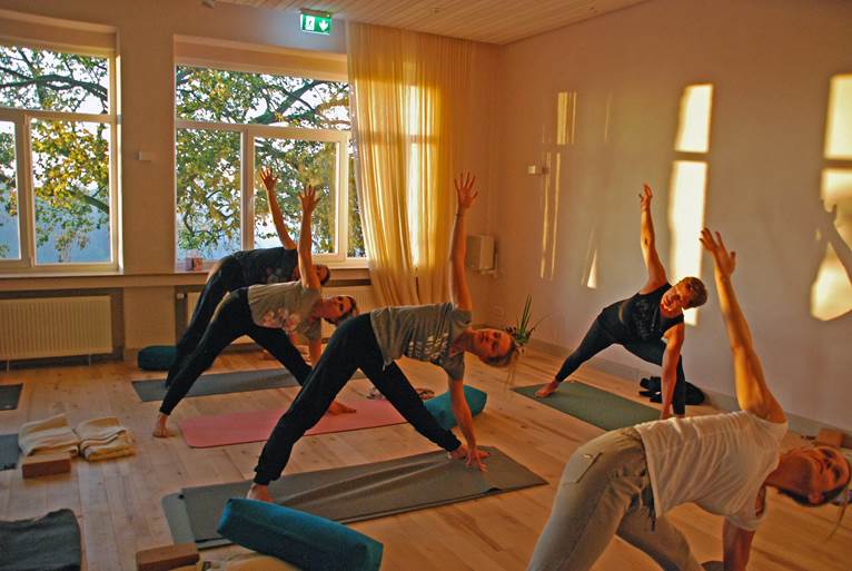 Yoga Stunde Willich Gruppe