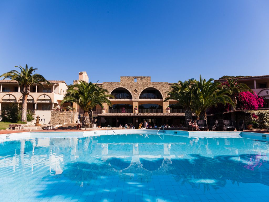 Yoga Retreat - Hotel Costa dei Fiori Sardinia